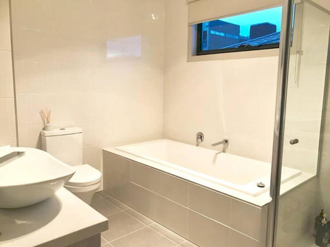 D112 Braybrook Central Stay-Great Getaway - Accommodation Mount Tamborine 4