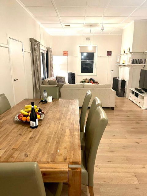 Deepfields Romsey Cottages - Accommodation Mount Tamborine 1