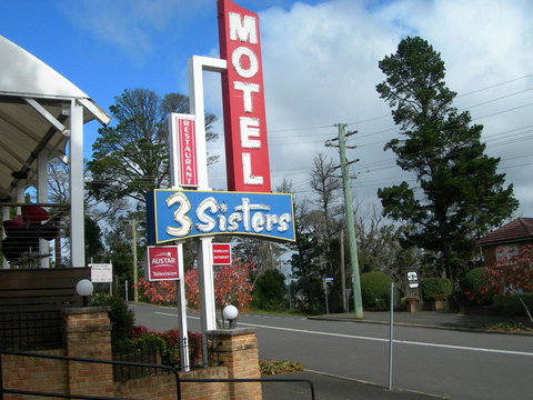 3 Sisters Motel - Accommodation Mount Tamborine 2