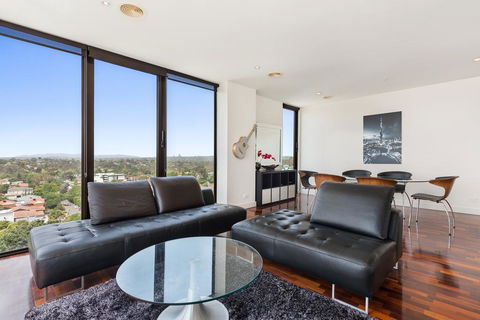 3-Bed Apartment With Parking Near Parks And Dining - Accommodation Mount Tamborine 1