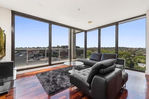 3-Bed Apartment With Parking Near Parks And Dining - Accommodation Mount Tamborine 2