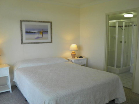 30 'The Commodore' 9-11 Donald Street - Fabulous 3 Bedroom 2 Bathroom 2 Carspaces - Accommodation Mount Tamborine 1