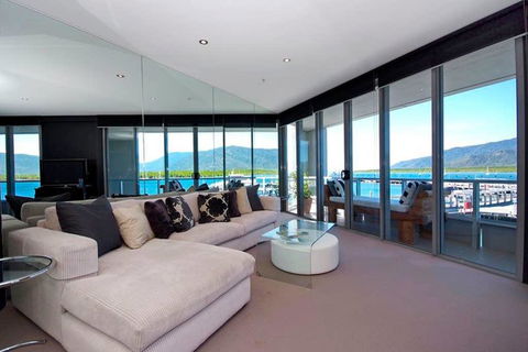 301 Harbour Lights - Accommodation Mount Tamborine 0