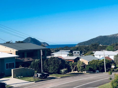 31 Kerrigan St - Large Home With Water Views & Boat Parking - Accommodation Mount Tamborine 0