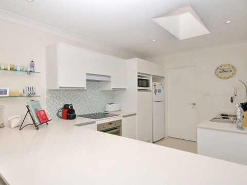 32 'Bay Parklands', 2 Gowrie Avenue - Fantastic Unit With Air Conditioning, Pool, Tennis Court & Spa - Accommodation Mount Tamborine 2