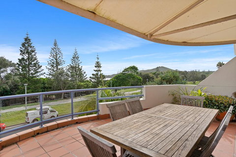 5/46 Lawson Street, Byron Bay - Nautilus - Accommodation Mount Tamborine 3