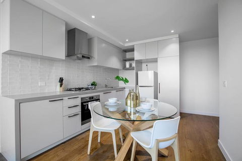 61, Boutique One-bedroom, Boxhill Central, Mall - Accommodation Mount Tamborine 2