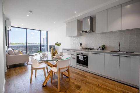 61, Boutique One-bedroom, Boxhill Central, Mall - Accommodation Mount Tamborine 1