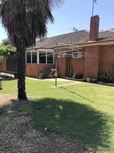 725 Myrtleford-Yackandandah Road - Accommodation Mount Tamborine 0
