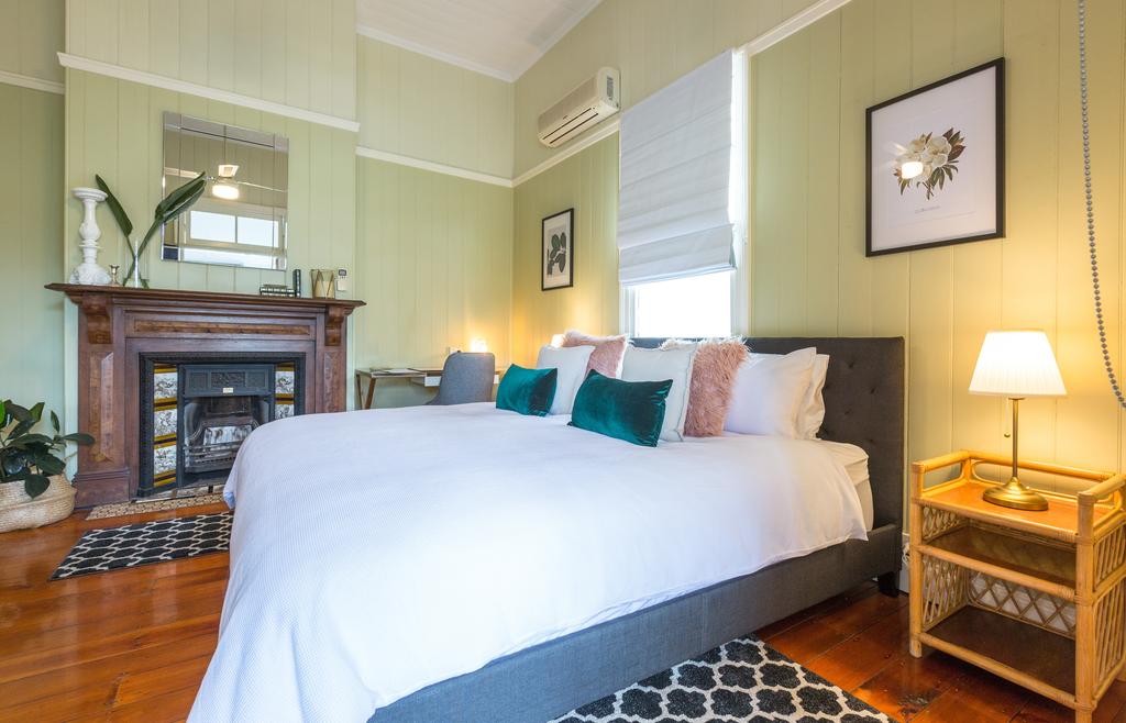 Coorparoo QLD Accommodation Mount Tamborine