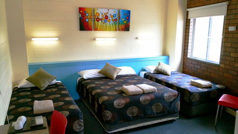 A&A Lodge Motel - Accommodation Mount Tamborine 3