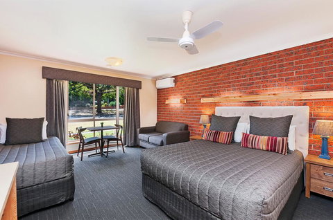 AAt 28 Goldsmith Motel - Accommodation Mount Tamborine 0