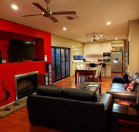About Time Retreats- Studio Seven - Accommodation Mount Tamborine