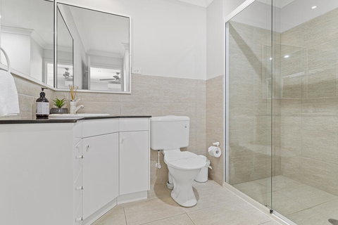 Above And Beyond - Beautiful Home With Pool - Accommodation Mount Tamborine 3