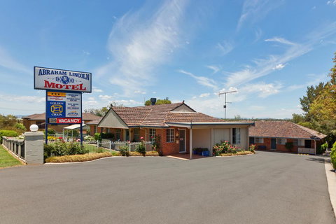 Abraham Lincoln Motel - Accommodation Mount Tamborine 0