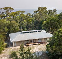 Acacia Lakehouse - The lake at your doorstep - Accommodation Mount Tamborine