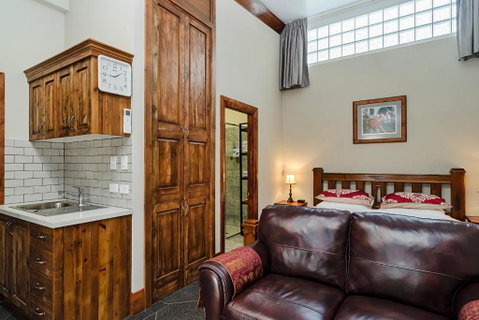 Eagle Foundry Bed & Breakfast - Accommodation Mount Tamborine 1