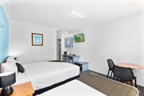 Econo Lodge Waterford - Accommodation Mount Tamborine 1