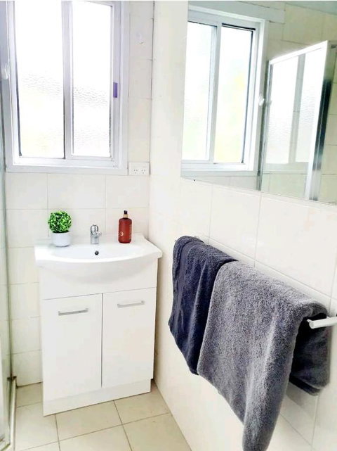 Entire 3 Bedroom Doveton House, No Sharing - Accommodation Mount Tamborine 4