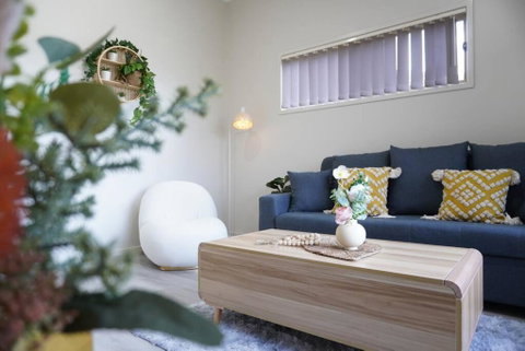Entire House In Pimpama - Accommodation Mount Tamborine 0