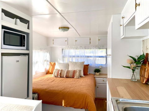 Esk Caravan Park & Rail Trail Motel - Accommodation Mount Tamborine 4