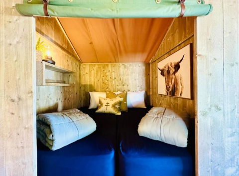 Esk Luxury Glamping Tents - Accommodation Mount Tamborine 2
