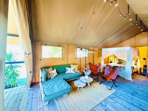Esk Luxury Glamping Tents - Accommodation Mount Tamborine 3