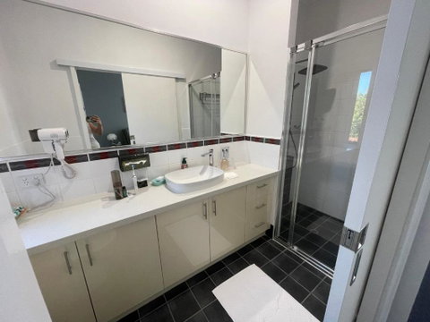 Equitice Spring Moonlight Villa - Accommodation Mount Tamborine 2