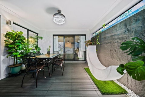 Equitice Winter Moonlight Villa - Accommodation Mount Tamborine 3