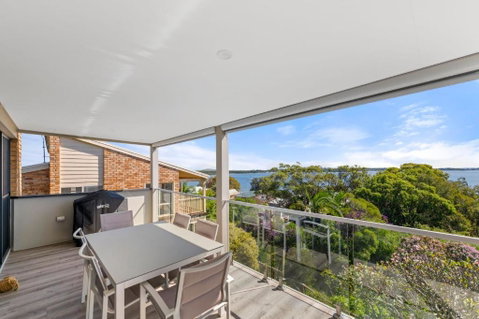Family Retreat With Water Views At Corlette - Accommodation Mount Tamborine 1