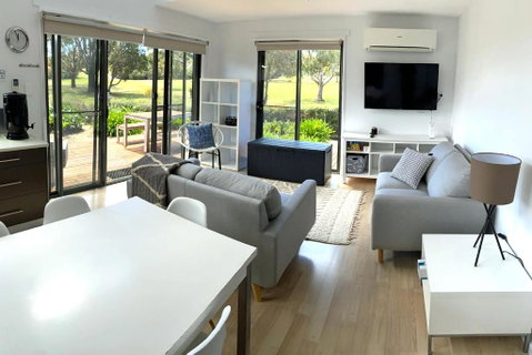 Fairways 2 - Accommodation Mount Tamborine 0