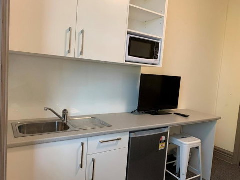 Falcon Lodge - Accommodation Mount Tamborine 4