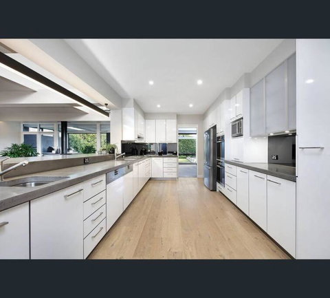 Family And Resort-style Setting - Accommodation Mount Tamborine 2