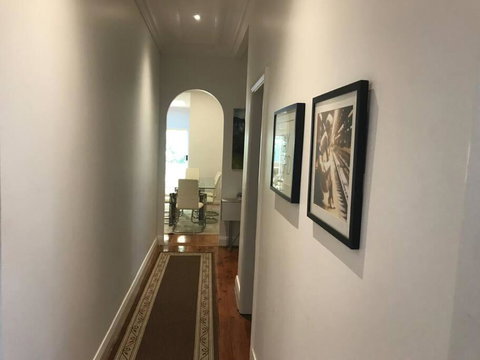 Family Beach House - Spacious W Yard AC Car Space - Accommodation Mount Tamborine 3
