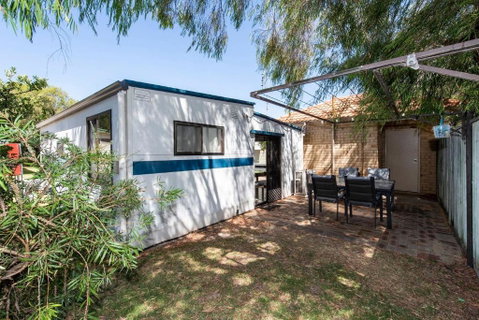 Family Bungalow - Accommodation Mount Tamborine 2
