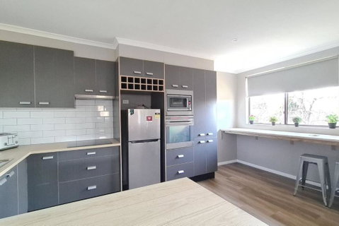 Family Friendly 4BR Townhouse Near Mt. Stromlo - Accommodation Mount Tamborine 1