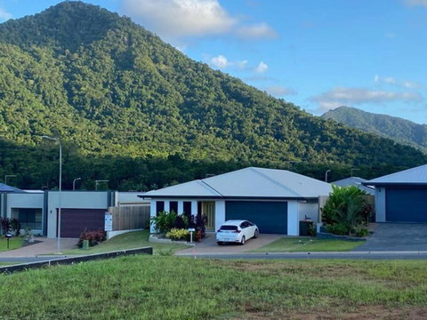 Family Size Tropical Oasis Retreat Netflix Wifi - Accommodation Mount Tamborine 1
