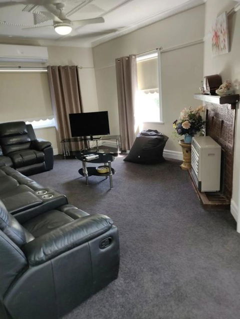 Farm Stay On The Valley - Accommodation Mount Tamborine 3