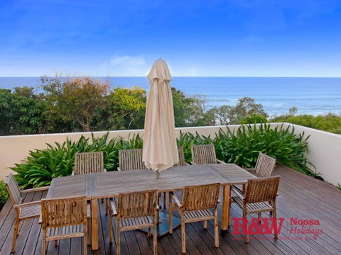 Family Beach Home, Pool, Ocean Views - Accommodation Mount Tamborine 2