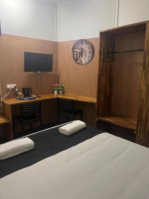 Gin Gin Budget Accommodation - Accommodation Mount Tamborine 0