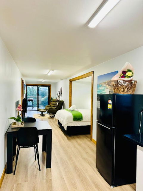 GORGE Chocolates Tiny House - Accommodation Mount Tamborine 3