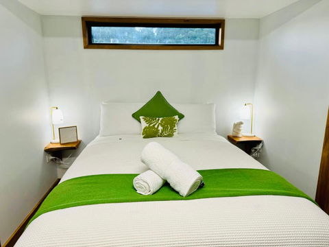 GORGE Chocolates Tiny House - Accommodation Mount Tamborine 4
