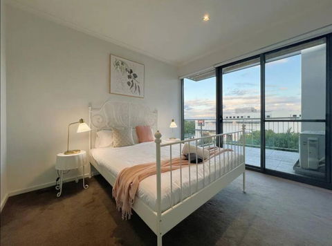 GW24-1 BATH 2 BR At The Glen With FREE Parking And Balcony - Accommodation Mount Tamborine 0