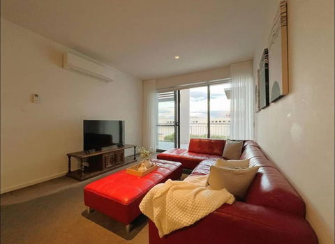 GW24-1 BATH 2 BR At The Glen With FREE Parking And Balcony - Accommodation Mount Tamborine 3