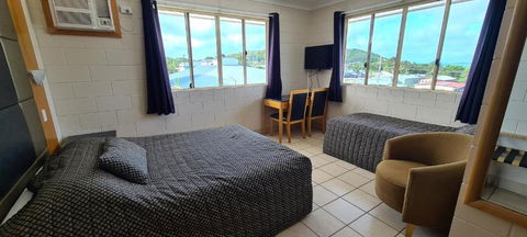 Grand Hotel - Accommodation Mount Tamborine 3