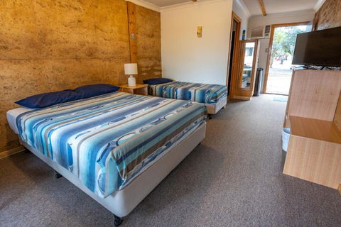 Great Western Motel Norseman - Accommodation Mount Tamborine 3