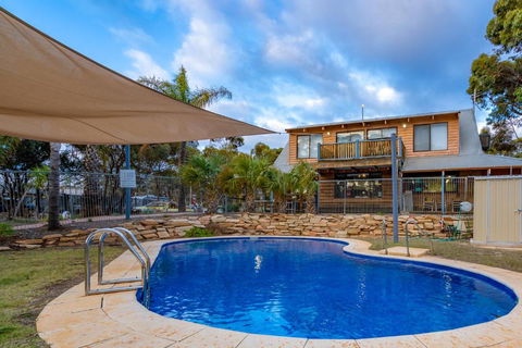 Great Western Motel Norseman - Accommodation Mount Tamborine 0