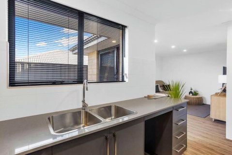 Guildford Family Hideaway - Accommodation Mount Tamborine 3
