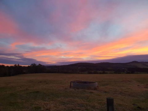 Handsome Hills Dairy Retreat - Accommodation Mount Tamborine 1