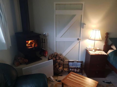 Handsome Hills Dairy Retreat - Accommodation Mount Tamborine 3